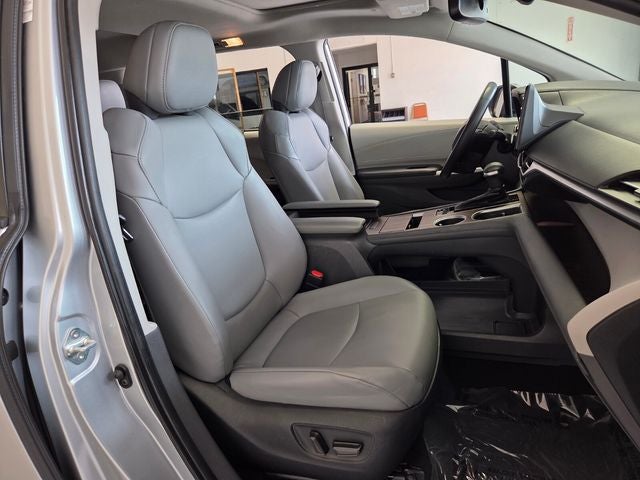 2022 Toyota Sienna XLE 8 Passenger