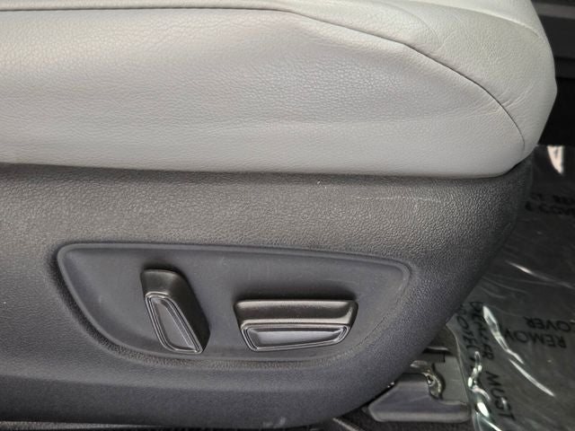 2022 Toyota Sienna XLE 8 Passenger