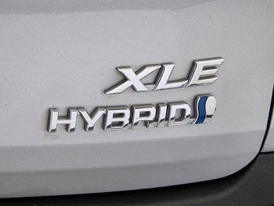 2022 Toyota Sienna XLE 8 Passenger