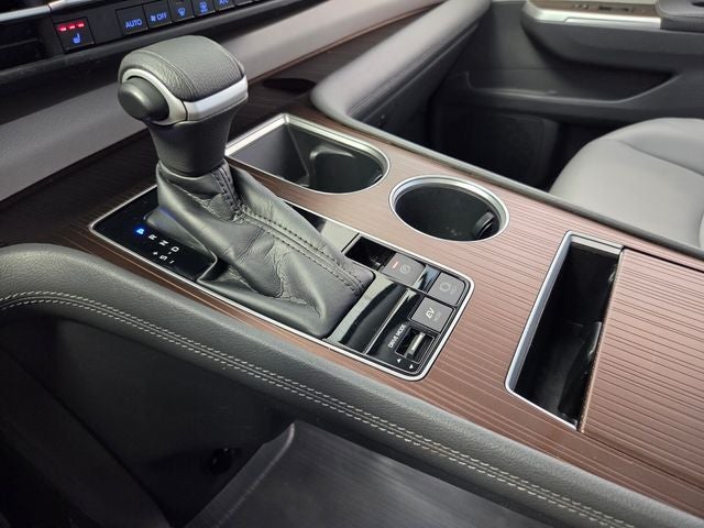 2022 Toyota Sienna XLE 8 Passenger