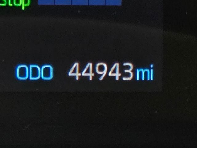 2022 Toyota Sienna XLE 8 Passenger