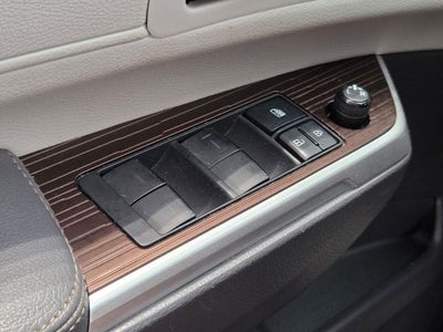 2022 Toyota Sienna XLE 8 Passenger