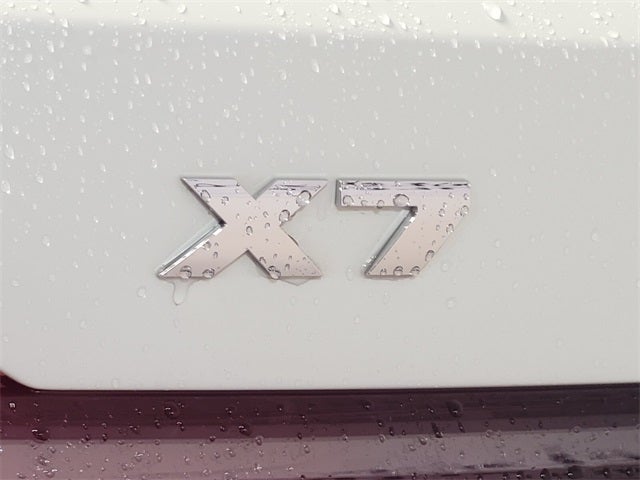 2024 BMW X7 M60i