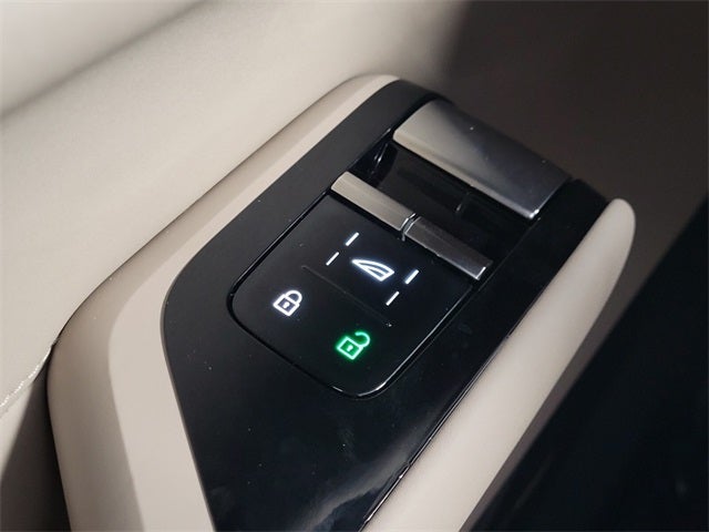 2025 Volvo EX90 Twin Motor Performance Ultra 6-Seater