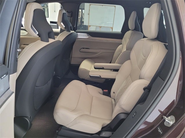 2025 Volvo EX90 Twin Motor Performance Ultra 6-Seater
