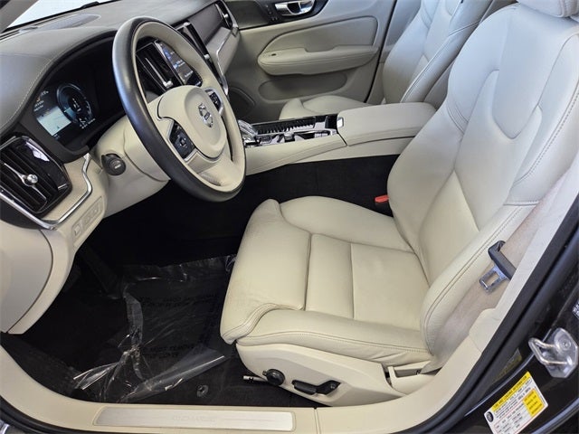 2022 Volvo S60 Recharge Plug-In Hybrid T8 Inscription