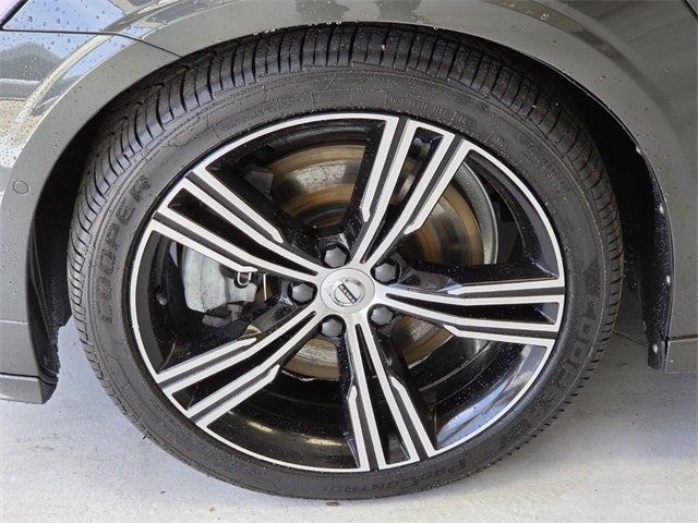 2022 Volvo S60 Recharge Plug-In Hybrid T8 Inscription