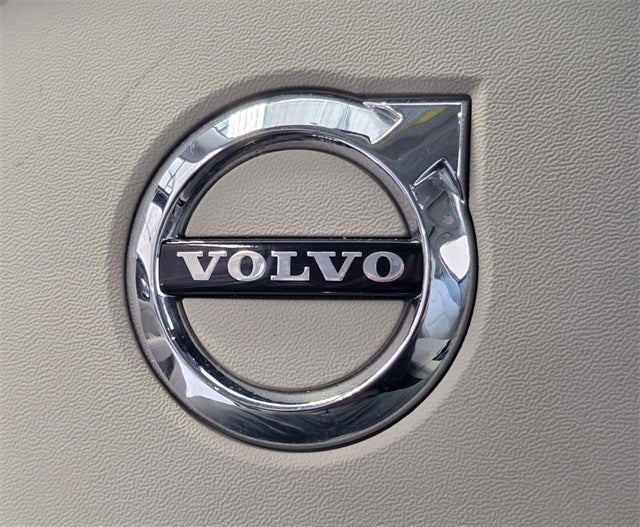 2022 Volvo S60 Recharge Plug-In Hybrid T8 Inscription