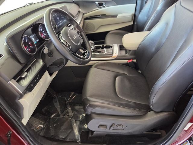 2024 Kia Carnival LX