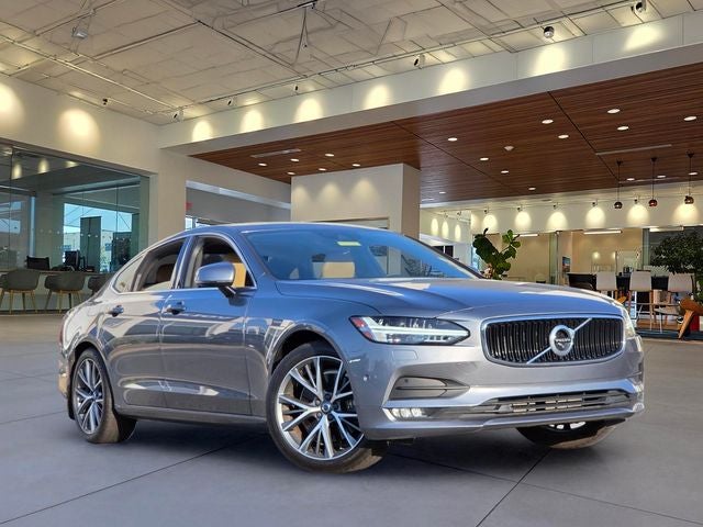 2017 Volvo S90 T6 Momentum