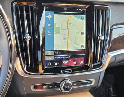 2017 Volvo S90 T6 Momentum