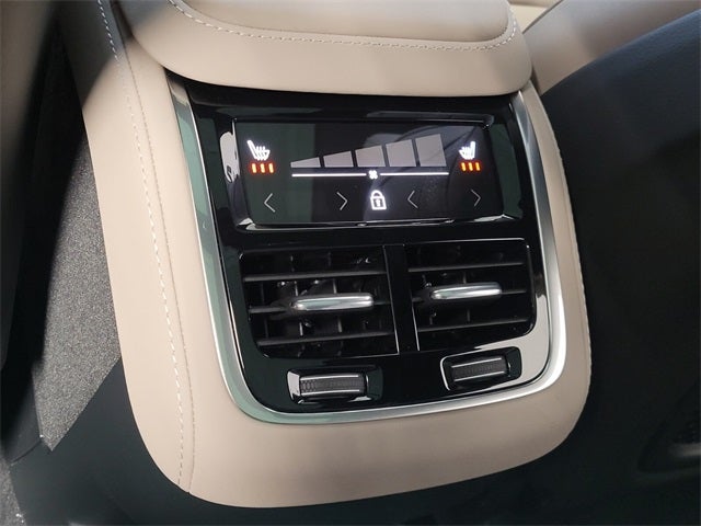 2026 Volvo XC90 B6 Plus 6-Seater