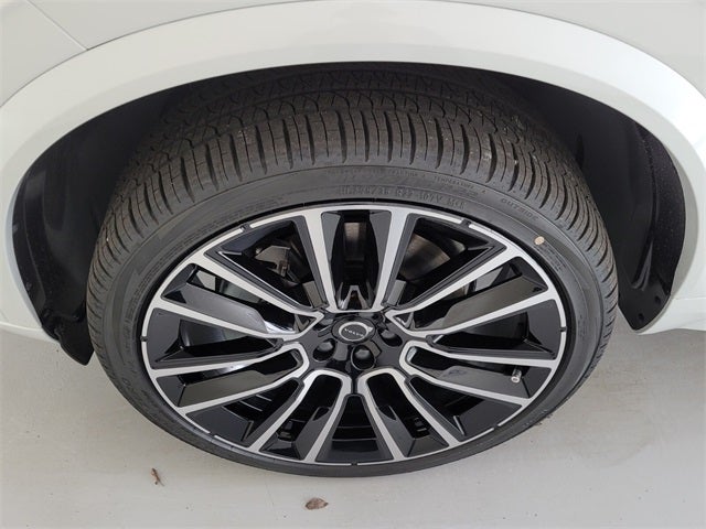 2026 Volvo XC90 B6 Plus 6-Seater