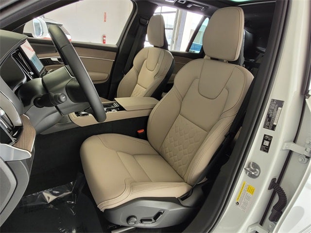 2026 Volvo XC90 B6 Plus 6-Seater