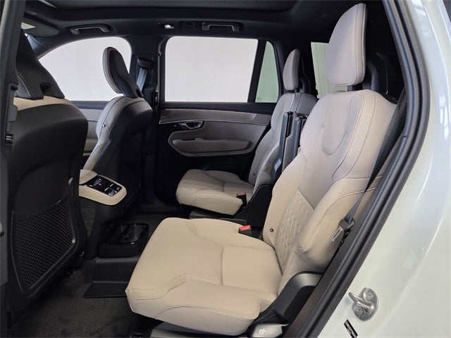 2026 Volvo XC90 B6 Plus 6-Seater