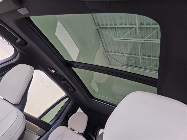 2026 Volvo XC90 B6 Plus 6-Seater