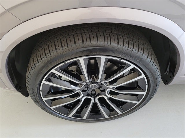 2026 Volvo XC90 B6 Plus 6-Seater