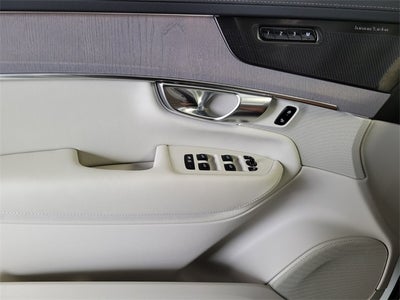 2026 Volvo XC90 B6 Ultra