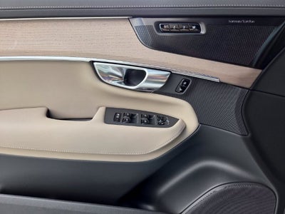 2027 Volvo XC90 B6 Ultra