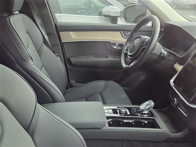 2025 Volvo XC90 B6 Plus 7-Seater 2025.5