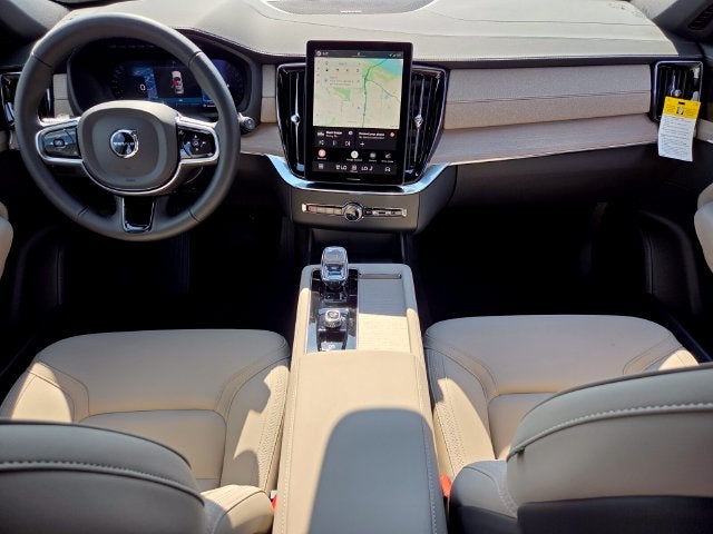 2027 Volvo XC90 B6 Plus 7-Seater
