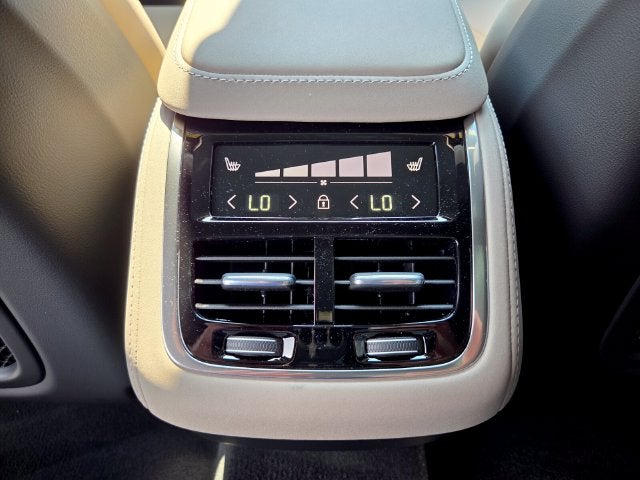 2027 Volvo XC90 B6 Plus 7-Seater