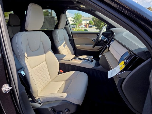 2027 Volvo XC90 B6 Plus 7-Seater