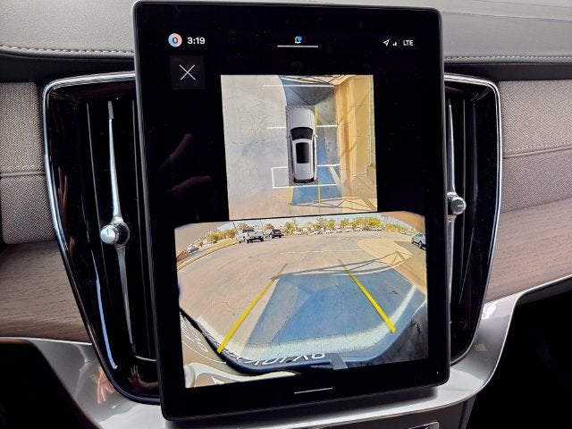 2027 Volvo XC90 B6 Plus 7-Seater