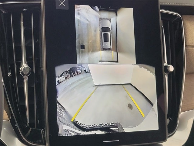 2026 Volvo XC90 B6 Plus 7-Seater