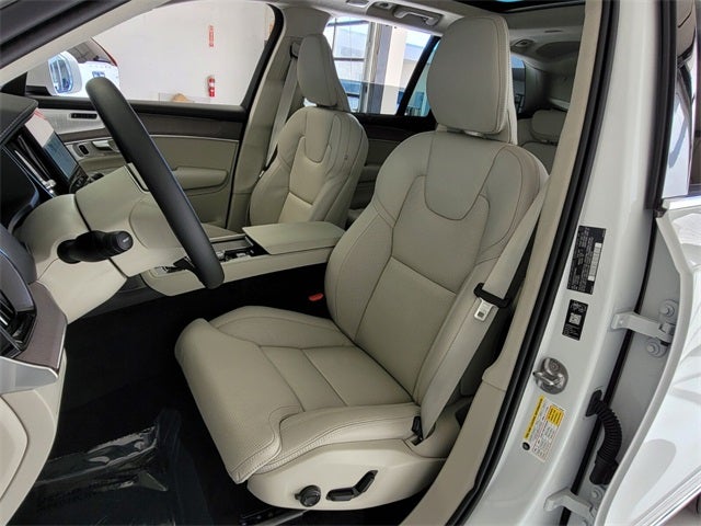 2026 Volvo XC90 B6 Ultra