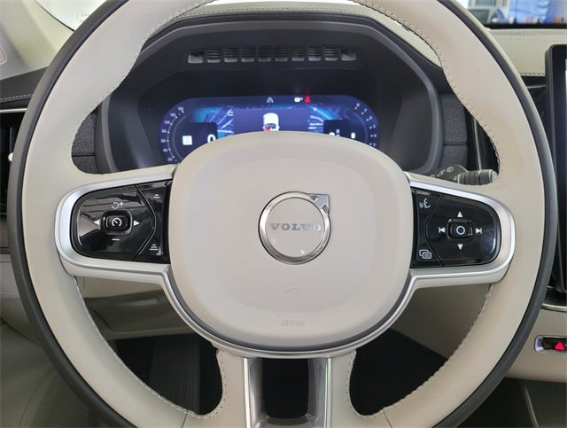 2026 Volvo XC90 B6 Ultra