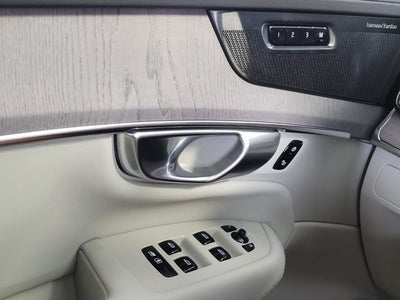 2026 Volvo XC90 B6 Ultra