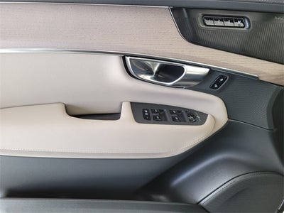 2026 Volvo XC90 B6 Ultra