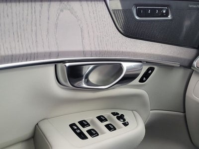 2026 Volvo XC90 B6 Ultra