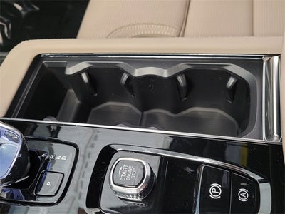 2026 Volvo XC90 B6 Ultra