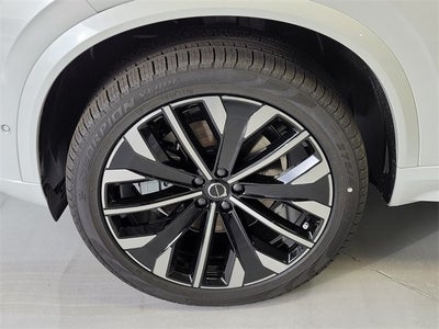 2026 Volvo XC90 B6 Ultra