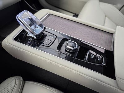 2026 Volvo XC90 B6 Ultra