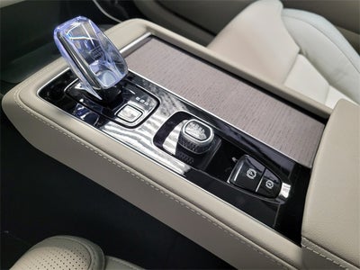 2026 Volvo XC90 B6 Ultra