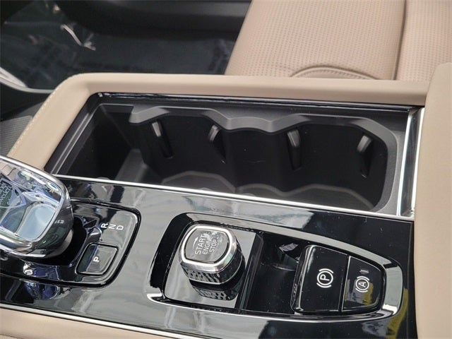 2026 Volvo XC90 B6 Ultra