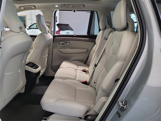 2026 Volvo XC90 B6 Ultra