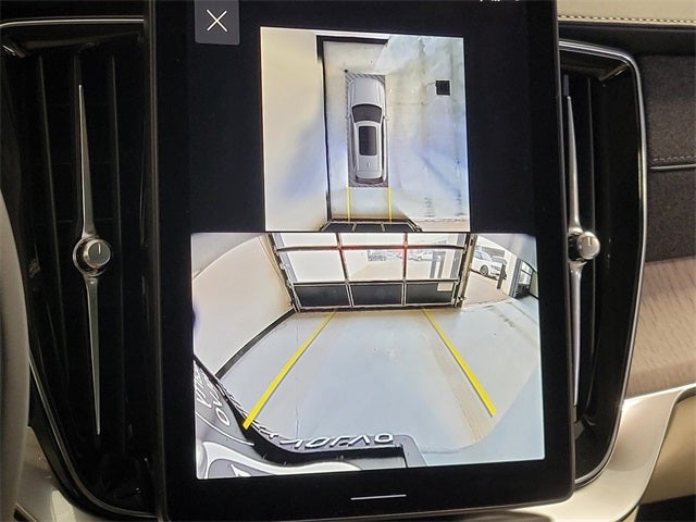 2026 Volvo XC90 B6 Ultra