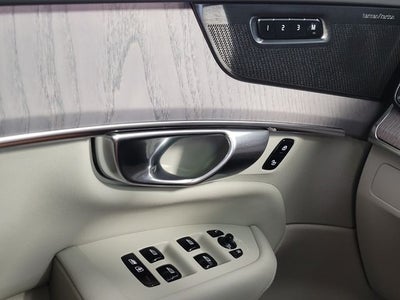 2026 Volvo XC90 B6 Ultra