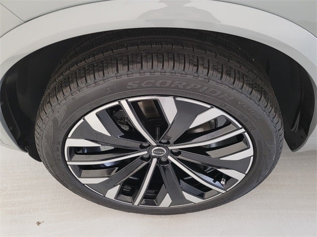 2026 Volvo XC90 B6 Ultra