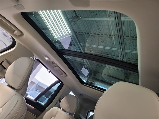 2026 Volvo XC90 B6 Ultra