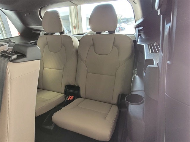 2026 Volvo XC90 B6 Core