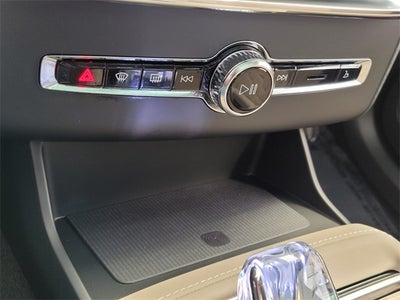 2026 Volvo XC90 B6 Core