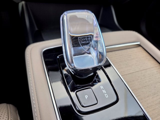 2027 Volvo XC90 B6 Ultra