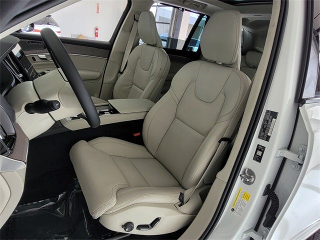 2026 Volvo XC90 B6 Ultra