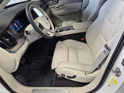 2026 Volvo XC90 B6 Ultra