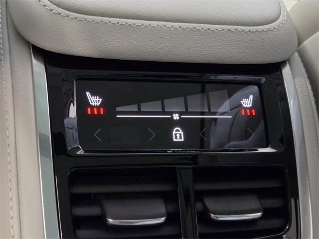 2026 Volvo XC90 B6 Ultra